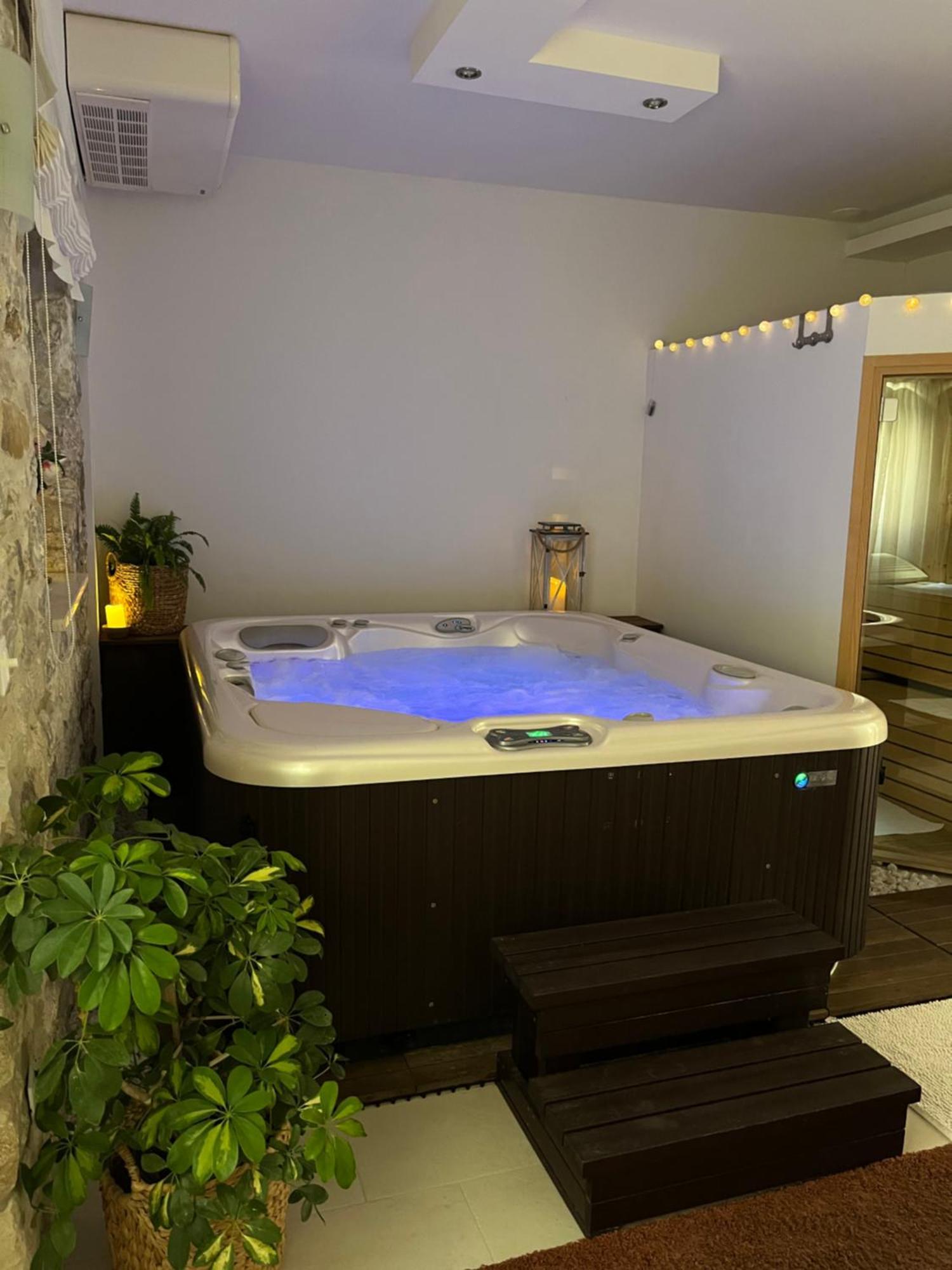 Luxury Apartment Spa "Marina" มาคาร์สกา ภายนอก รูปภาพ